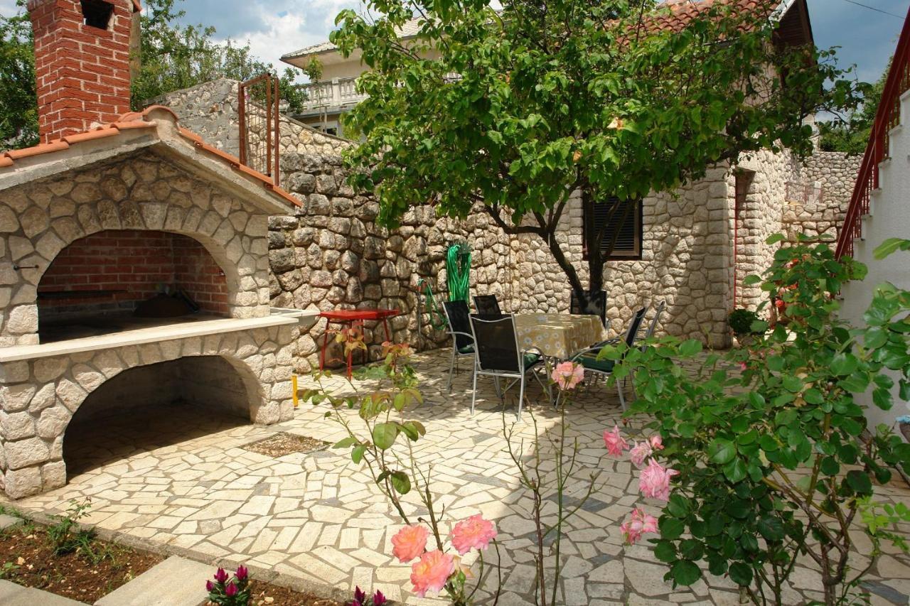Apartments Nikolina Novi Vinodolski Kültér fotó