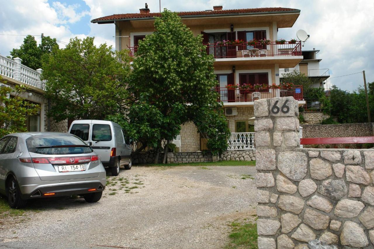 Apartments Nikolina Novi Vinodolski Kültér fotó