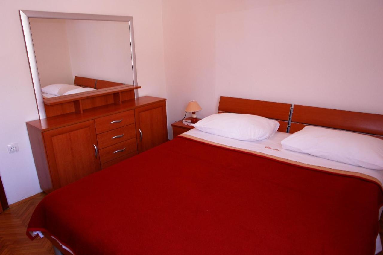 Apartments Nikolina Novi Vinodolski Kültér fotó
