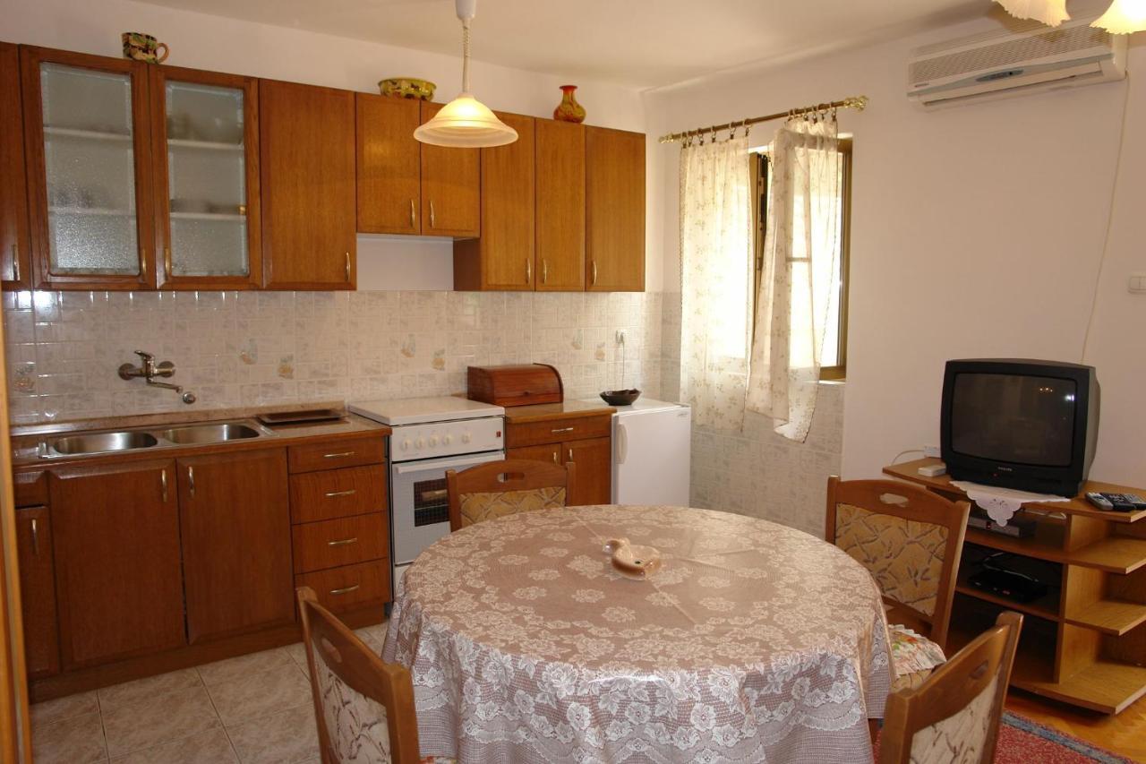 Apartments Nikolina Novi Vinodolski Kültér fotó