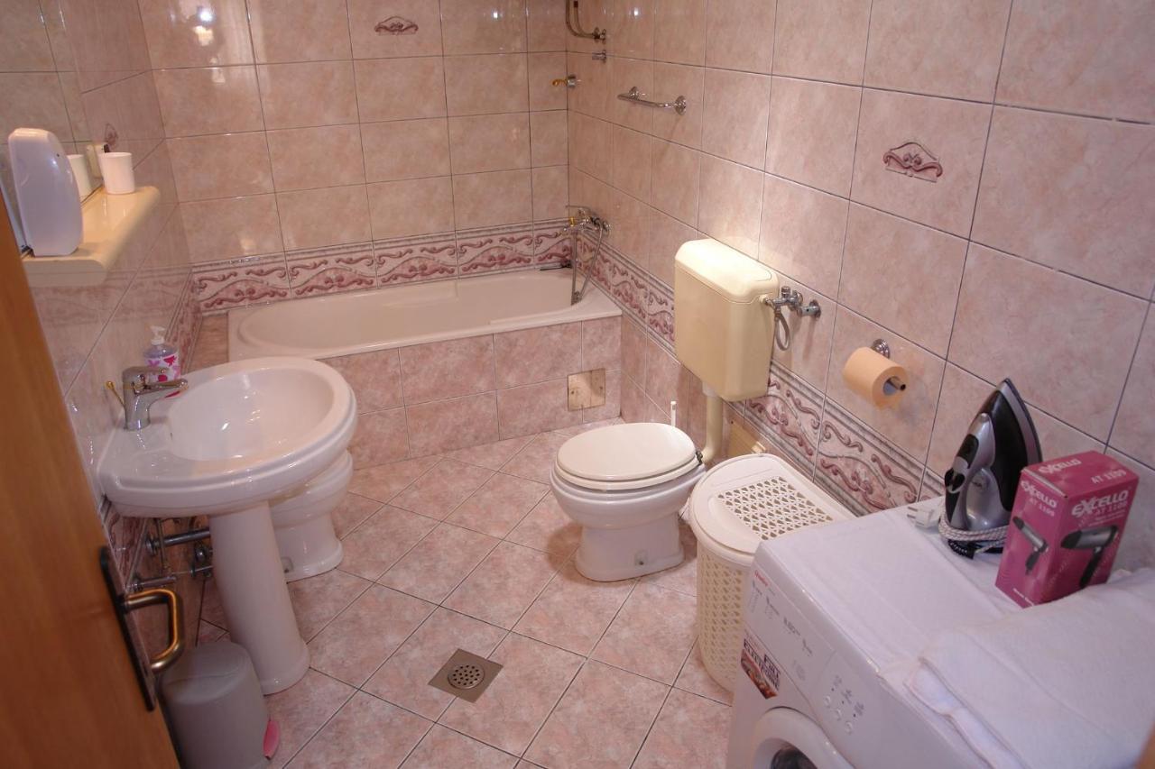 Apartments Nikolina Novi Vinodolski Kültér fotó