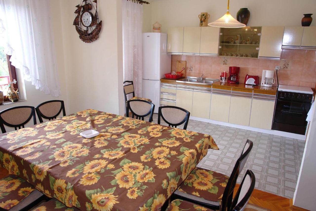 Apartments Nikolina Novi Vinodolski Kültér fotó