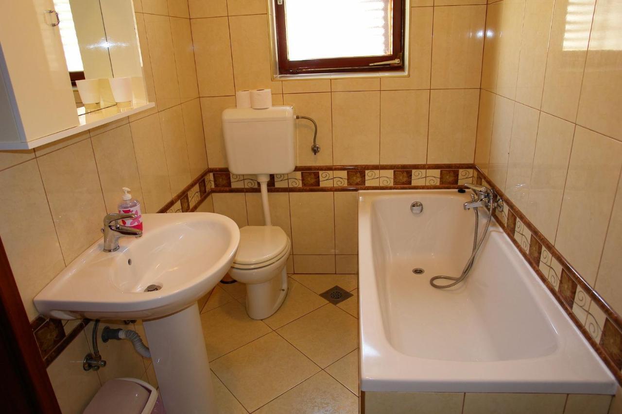 Apartments Nikolina Novi Vinodolski Kültér fotó