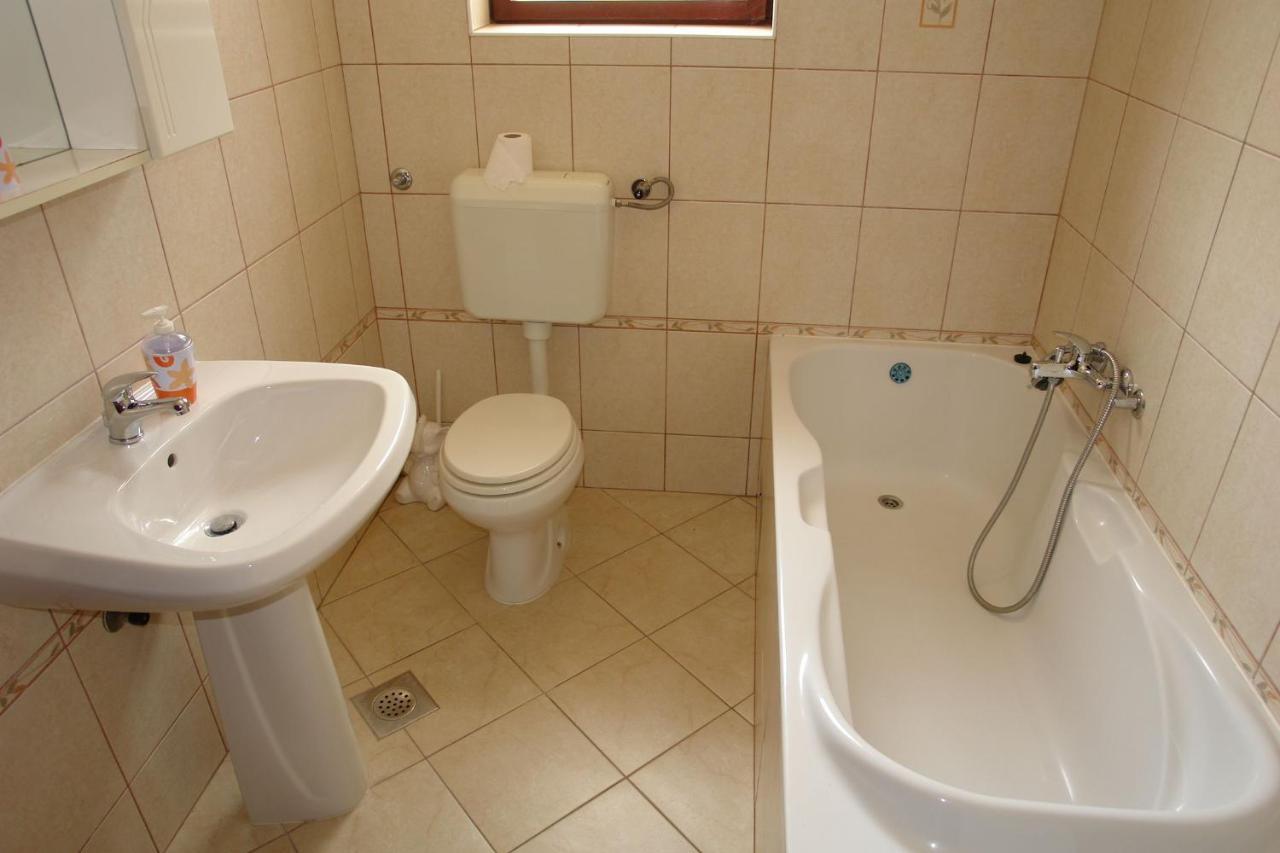 Apartments Nikolina Novi Vinodolski Kültér fotó