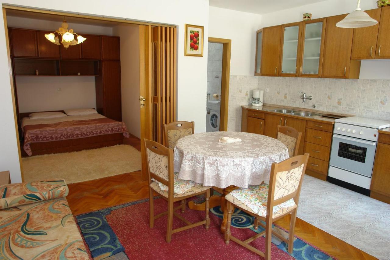 Apartments Nikolina Novi Vinodolski Kültér fotó